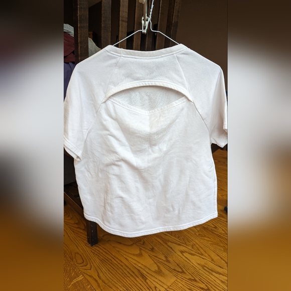 Under Armour top - Picture 2 of 2